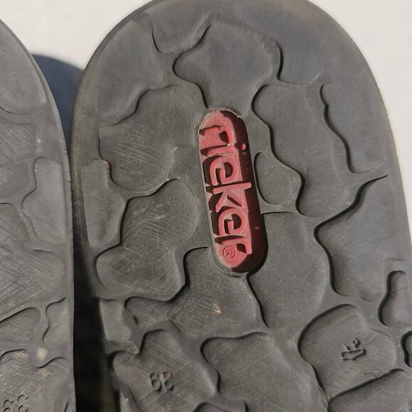 Rieker Black, Red Contrast Trim, Casual Ankle Boot Button Detail Zipper Size 39 - Picture 9 of 11